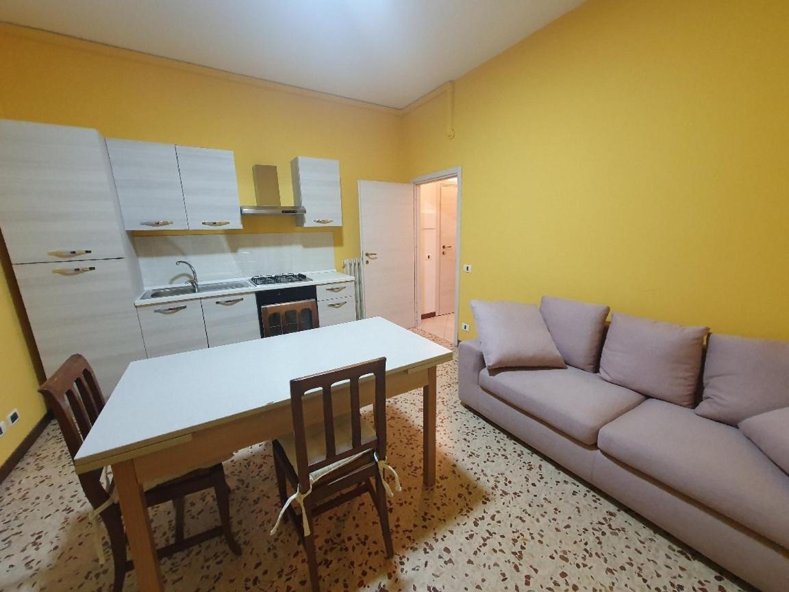 Andrea Affittacamere E B&B Solignano Nuovo Exterior foto